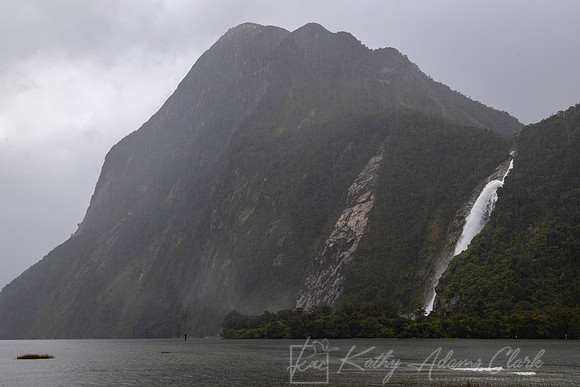 Milford Sound KAC948