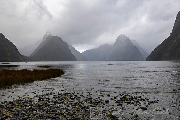 Milford Sound KAC951