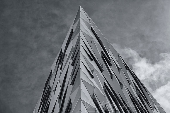 Titanic Museum Belfast KAC1292BW