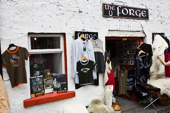 Shop in Leenaun KAC807424