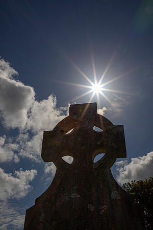 Star burst Celtic cross KAC8335