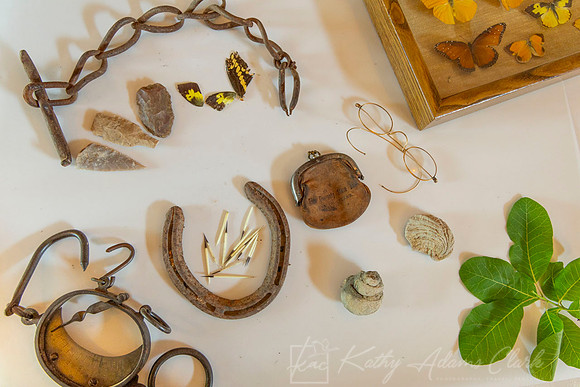 Found objects lay flat KAC6409
