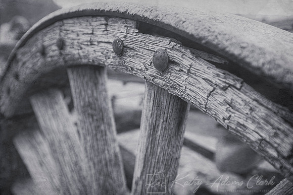 Rusting Equipment KAC7284bw_1