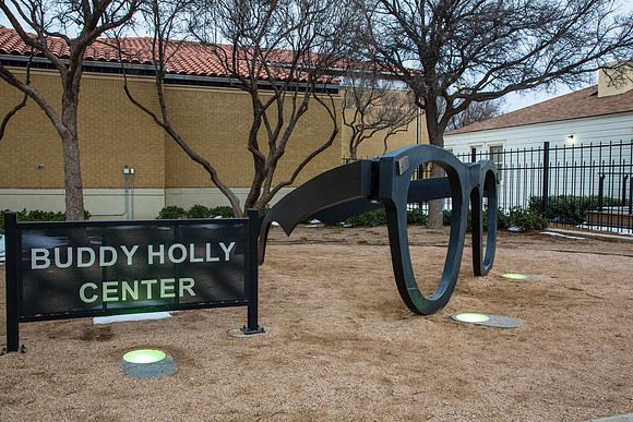 4 Buddy Holly Center KAC5046