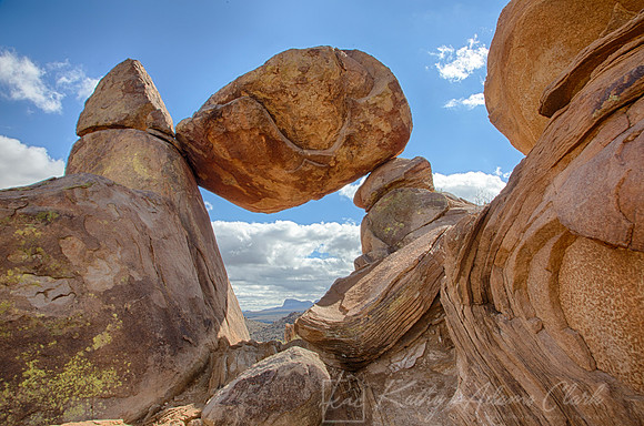 HDR Balanced Rock Big Bend KAC0117_HDR