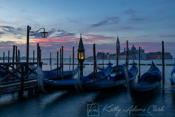 Gondolas Venice KAC1137