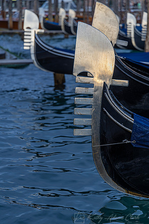 Gondolas Venice KAC1297