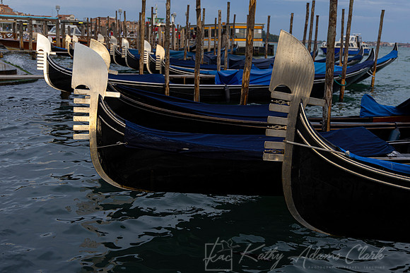 Gondolas Venice KAC1299
