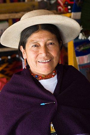 ecuador lady in market KAC6054