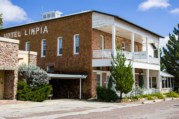 3 Hotel Limpia KAC100602