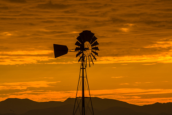 3 Windmill at sunrise KAC100626