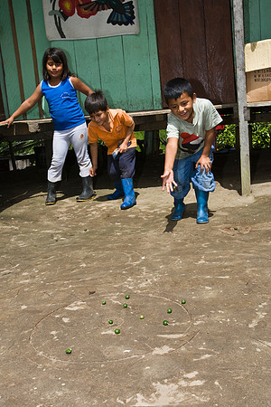 Ecuadorian children KAC4715
