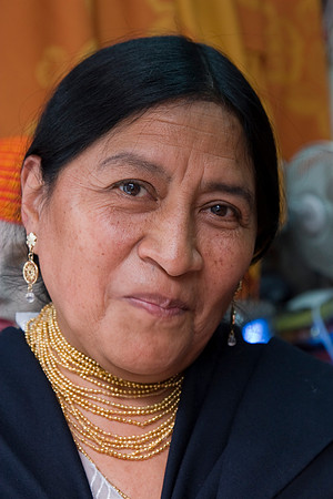 Ecuadorian woman KAC607842