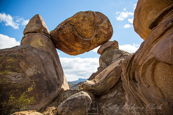 Balanced Rock Big Bend KAC0123